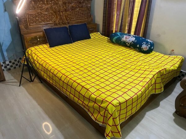 ৭/সাড়ে৮ ফিট ওয়াটারপ্রুফ বিছানার চাদর