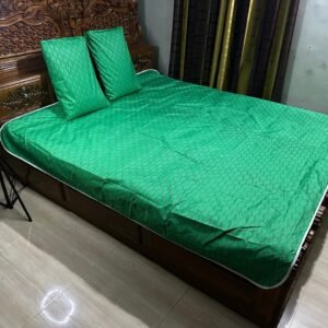সাড়ে৬/৭ ফিট বালিশ কভার সহো ওয়াটারপ্রুফ বিছানার চাদর