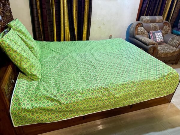 সাড়ে৬/৭ ফিট বালিশ কভার সহো ওয়াটারপ্রুফ বিছানার চাদর - Image 3