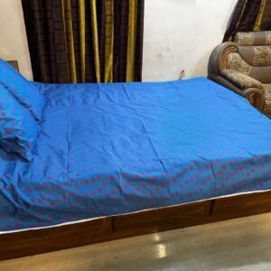 সাড়ে৬/৭ ফিট বালিশ কভার সহো ওয়াটারপ্রুফ বিছানার চাদর