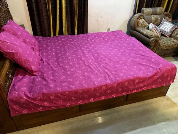 সাড়ে৬/৭ ফিট বালিশ কভার সহ ওয়াটারপ্রুফ বিছানার চাদর - Image 3